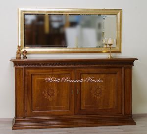 Classic sideboard in solid walnut with mother-of-pearl inlays